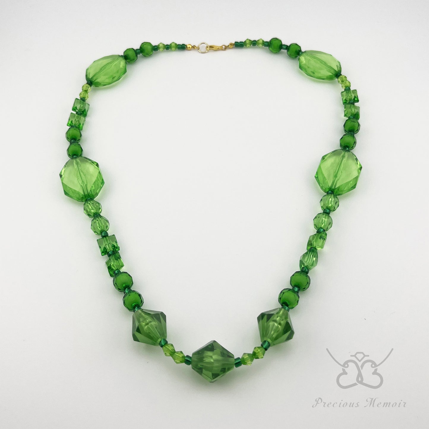 Green Bead Necklace w/ Faceted Translucent Crystal Design, 25"