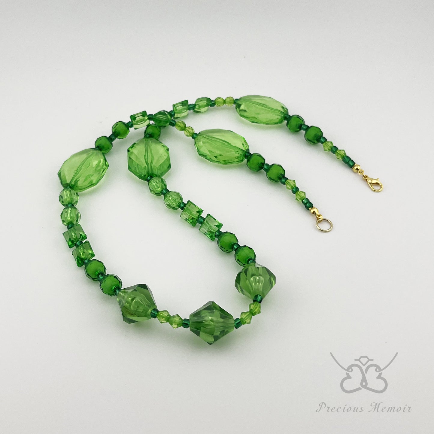 Green Bead Necklace w/ Faceted Translucent Crystal Design, 25"